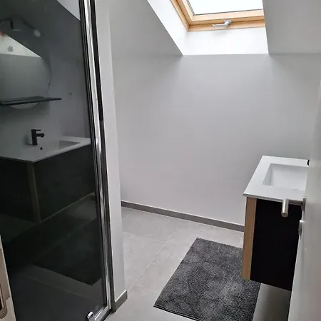 One To 3 Bedroom *